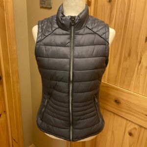 YMI Grey Puffer Vest Medium